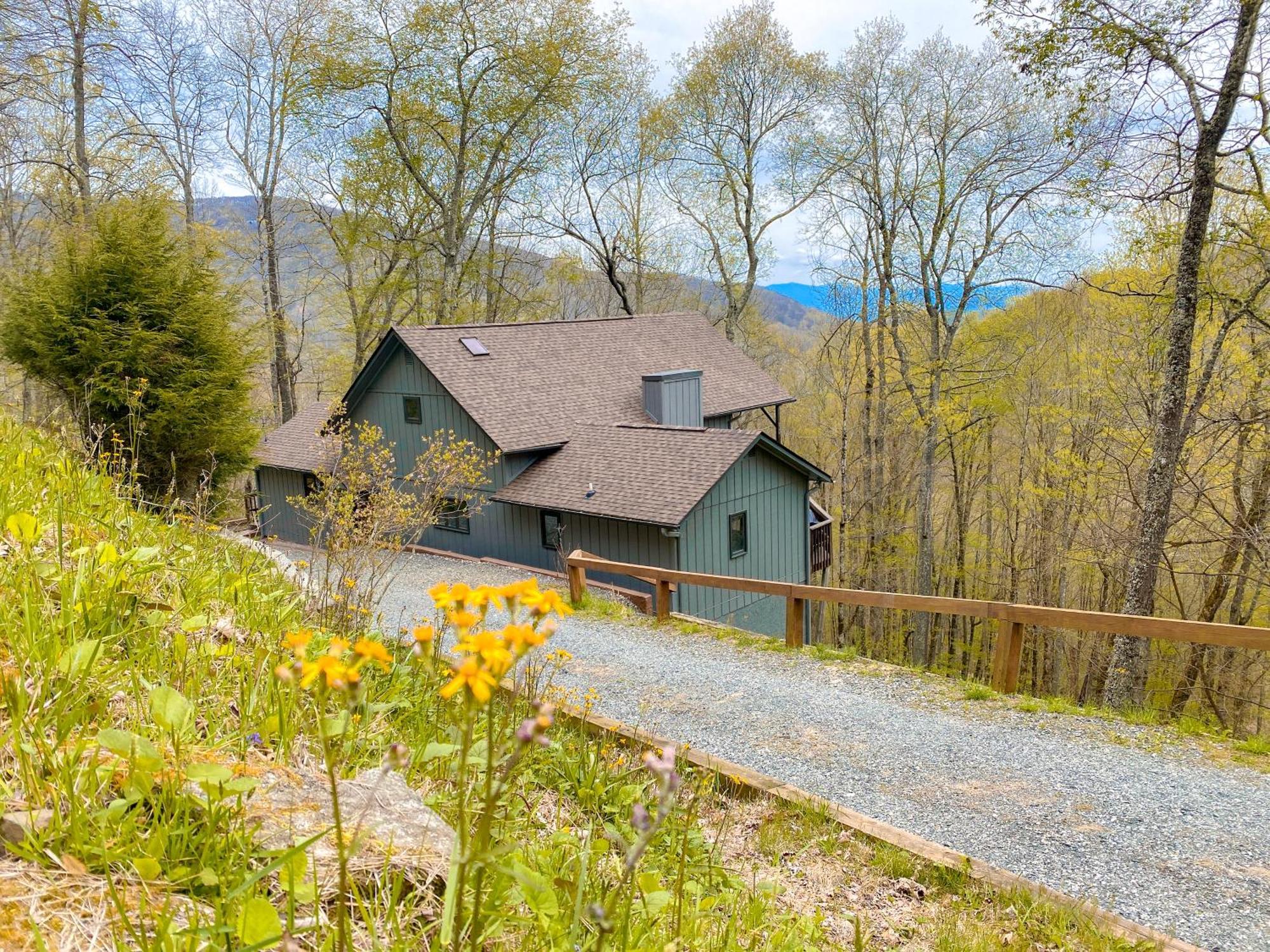 Wolf Ridge Retreat Villa Swiss Buitenkant foto