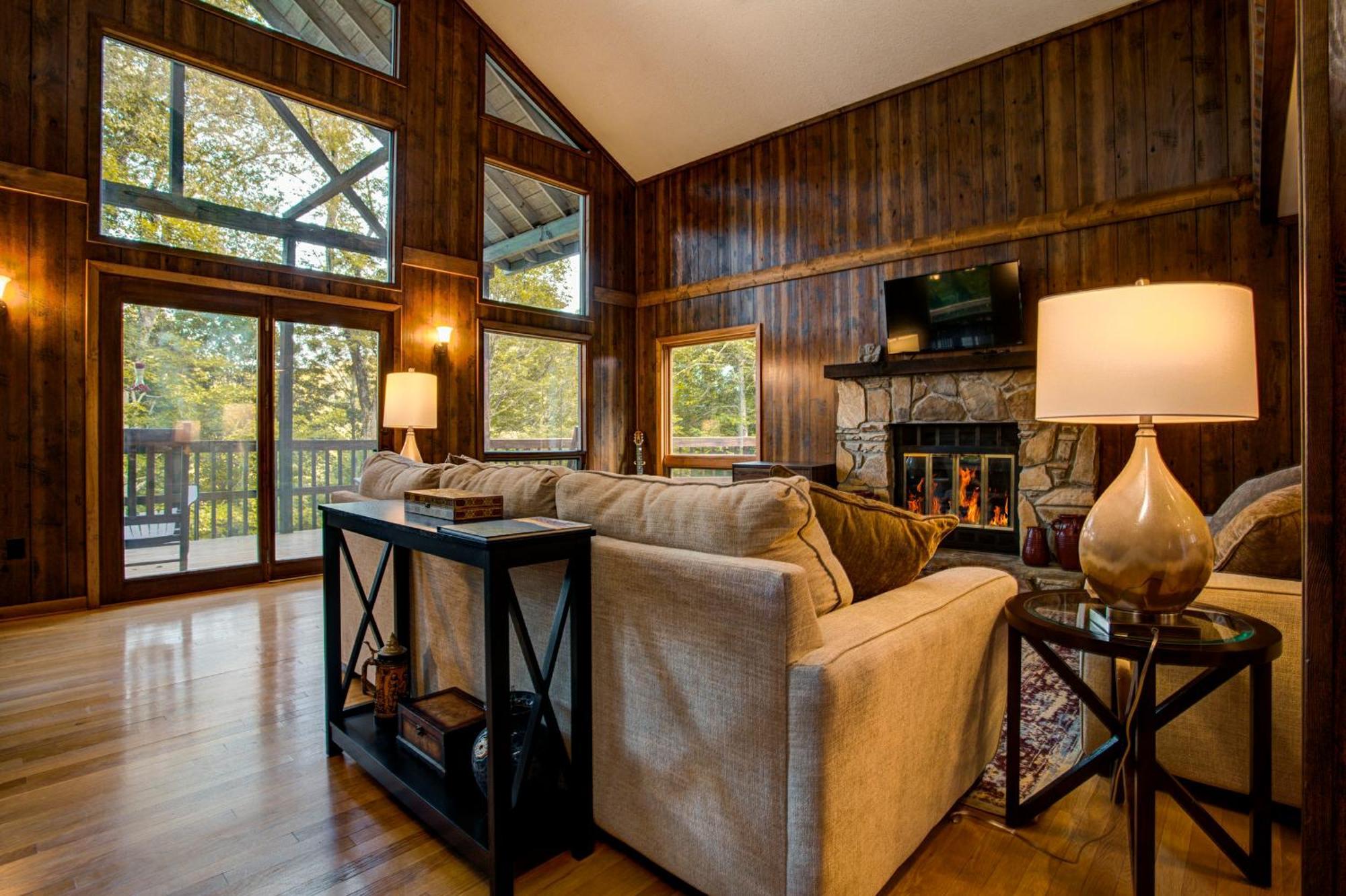Wolf Ridge Retreat Villa Swiss Buitenkant foto