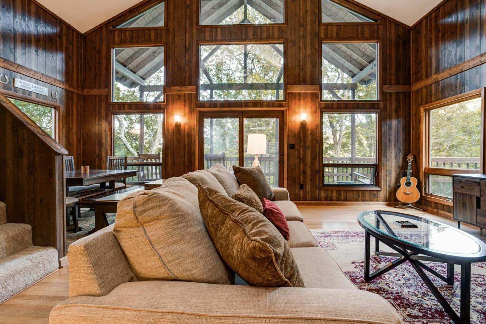 Wolf Ridge Retreat Villa Swiss Buitenkant foto