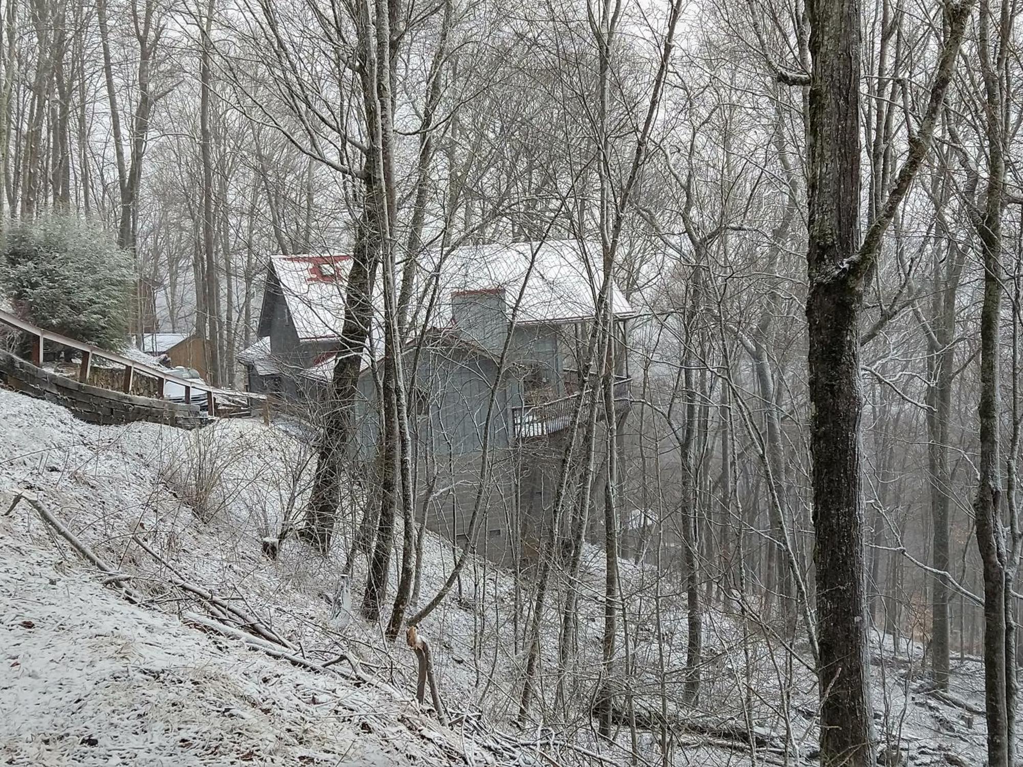 Wolf Ridge Retreat Villa Swiss Buitenkant foto